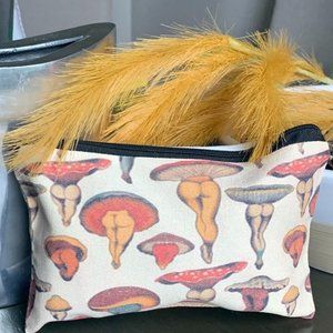 Retro Mushrooms Women's Behinds Canvas Makeup Case Travel Bag Zippered Pouch